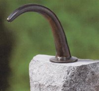 Brunnenauslauf mittelgross aus Bronze