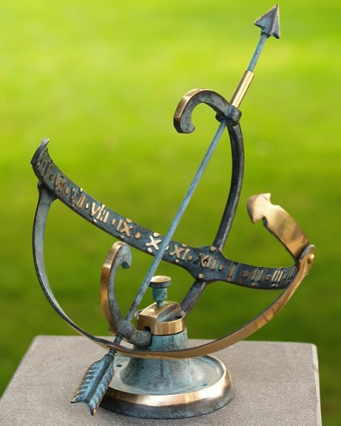 Sonnenuhr