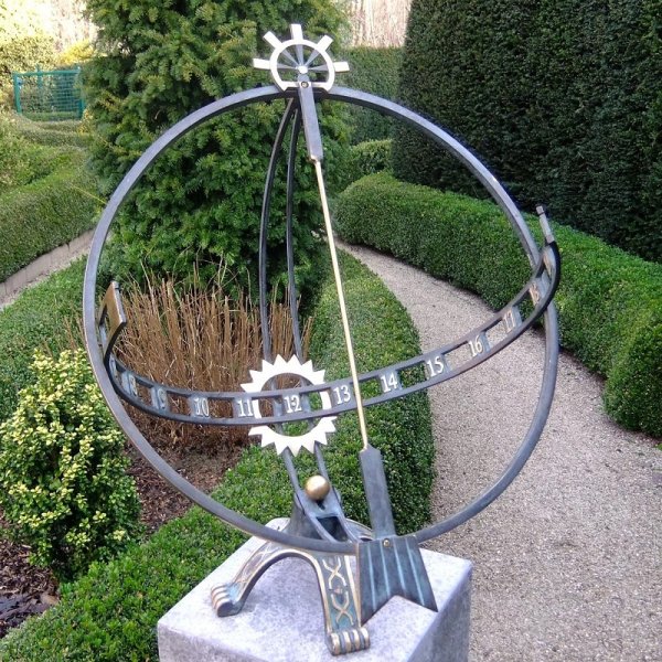 Sonnenuhr