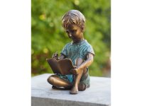 Bronzeskulptur Junge  mit Malbuch