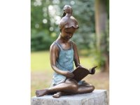 Lesendes Mädchen aus Bronze