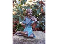 Figur aus Bronze Mädchen beim Violine spielen