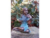 Figur aus Bronze Mädchen beim Violine spielen