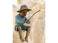 Bronzefigur Junge beim angeln (Wasserspeier)