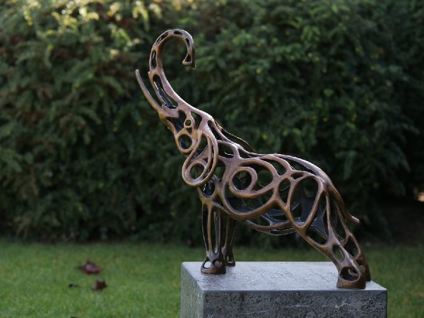 abstrakter Elefant Bronzefigur