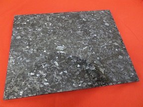 Massiver Granitsockel Blue Pearl