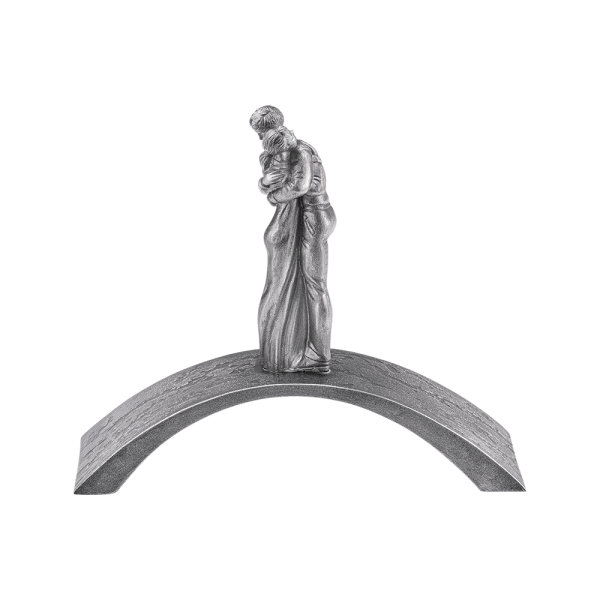 Abschied auf einer Aluminiumbrücke